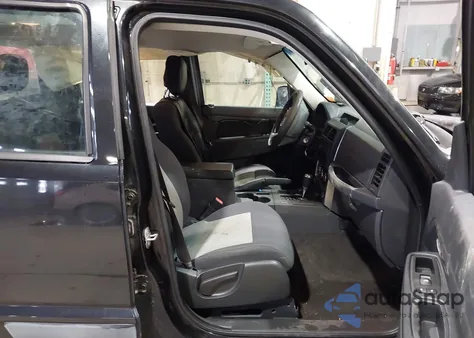 2010 Jeep Liberty Sport z USA, uszkodzony, nr VIN 1J4PN2GKXAW132078